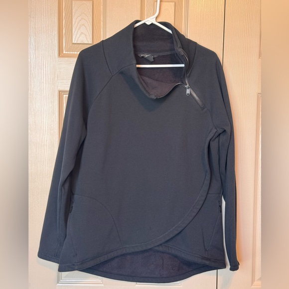 Athleta Cozy Karma Asymmetric Fleece Pullover Sweatshirt Sz Large Black 1/4 Zip - Picture 2 of 15